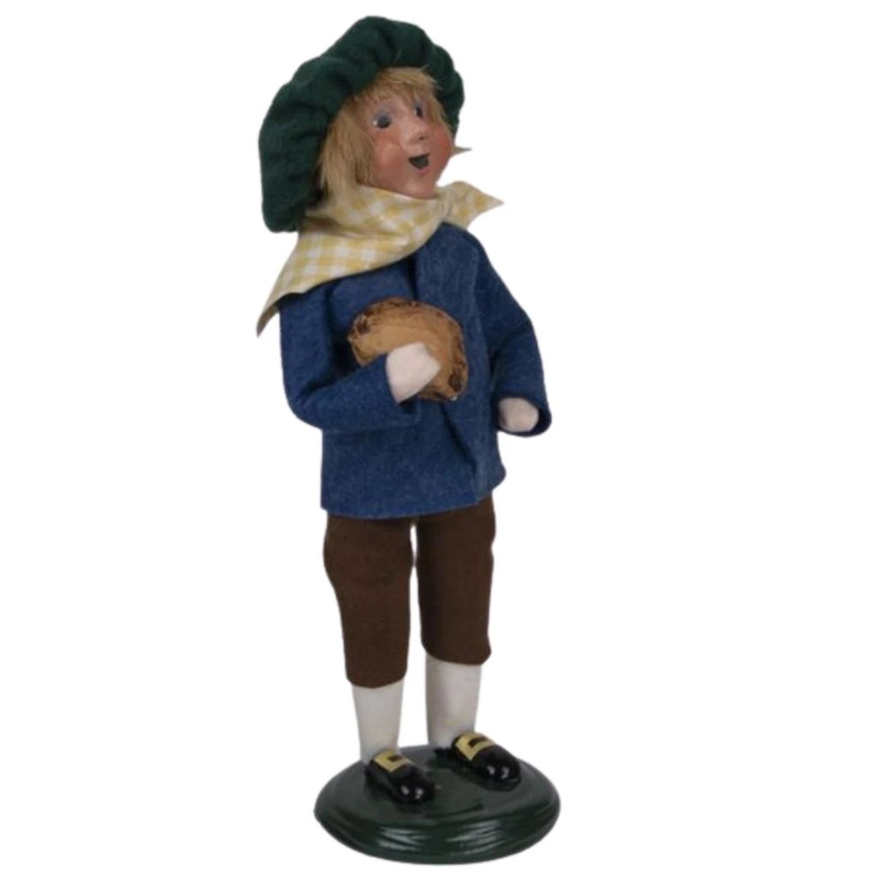 Byers' Choice - Cries Of London Boy With Pie Caroler 5 Byers' Choice - Cries Of London Boy With Pie Caroler - Image 3